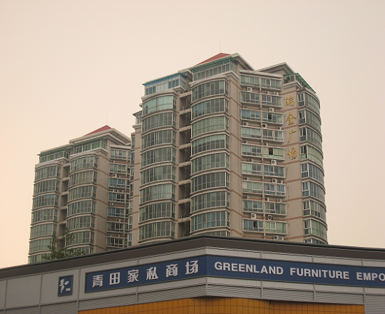 創紀錄加層 -----２００１年，成都瑞金廣場由６層增至１８...